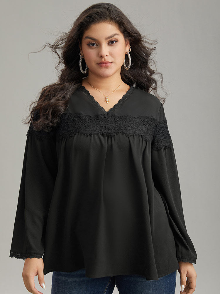 V Neck Lace Panel Gathered Blouse