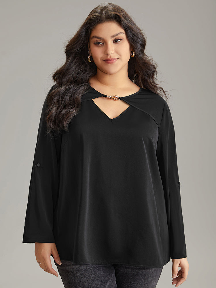 Static-Free Plain Keyhole Chain Detail Blouse