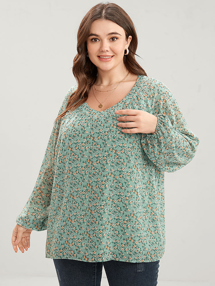 Ditsy Floral Lantern Sleeve V Neck Blouse