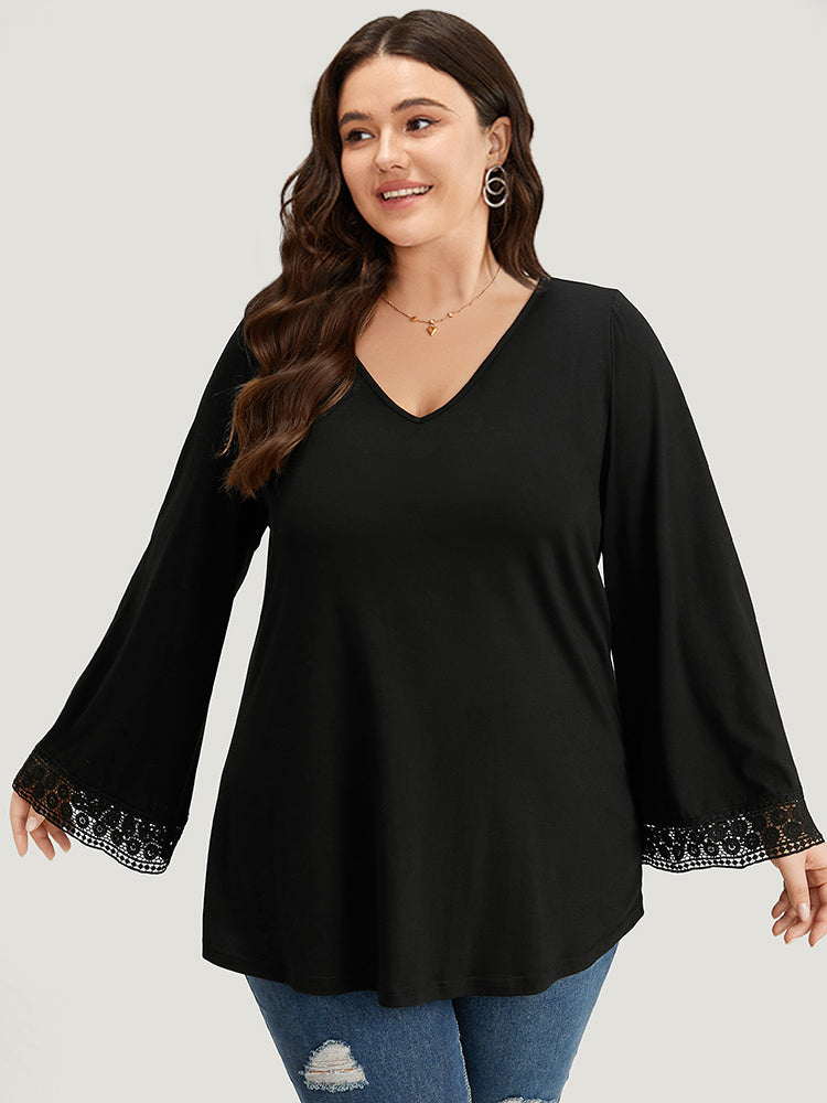 Contrast Lace V Neck Bell Sleeve T-shirt