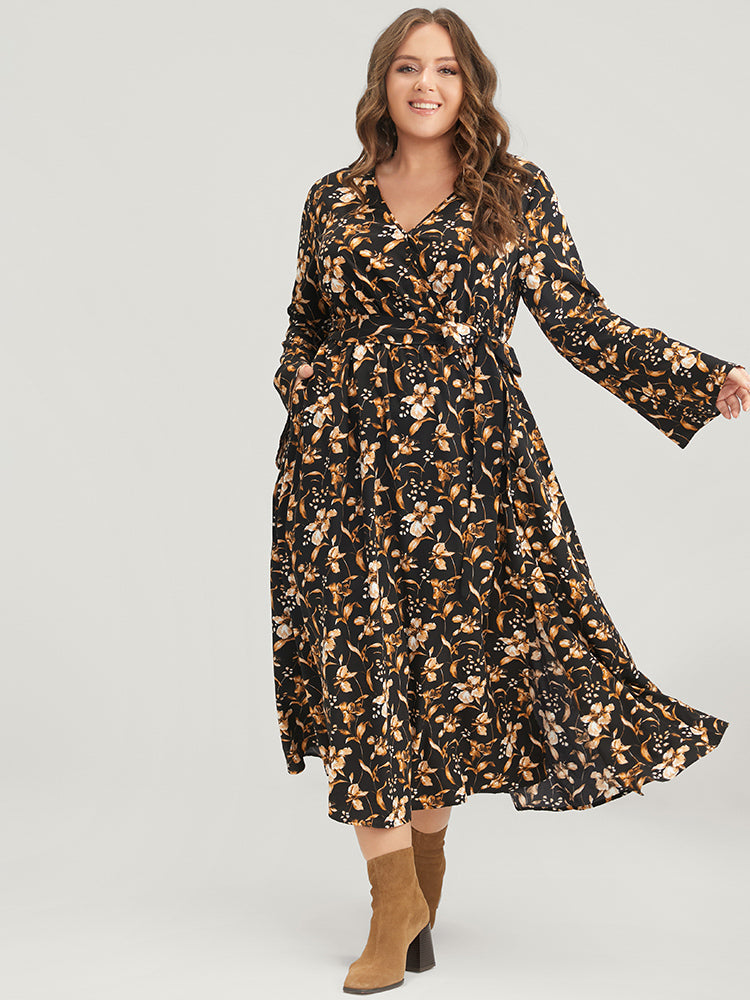 Floral Pocket Bell Sleeve Belted Split Flutter Dress