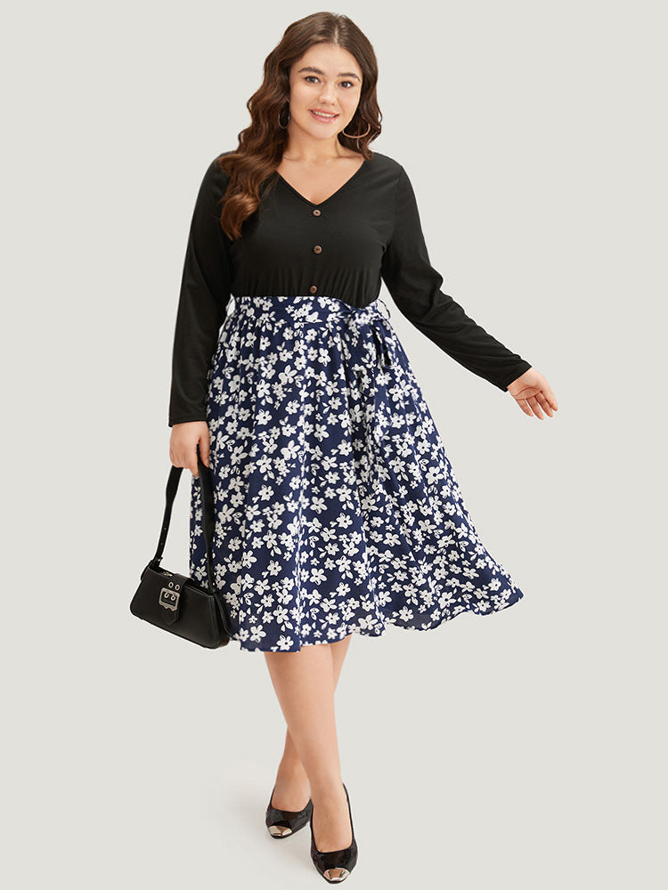 Silhouette Floral Print Belted Button Detail Dress