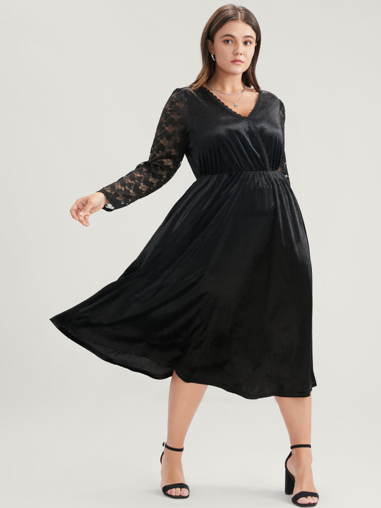 Solid Wrap Contrast Lace Velvet Midi Dress