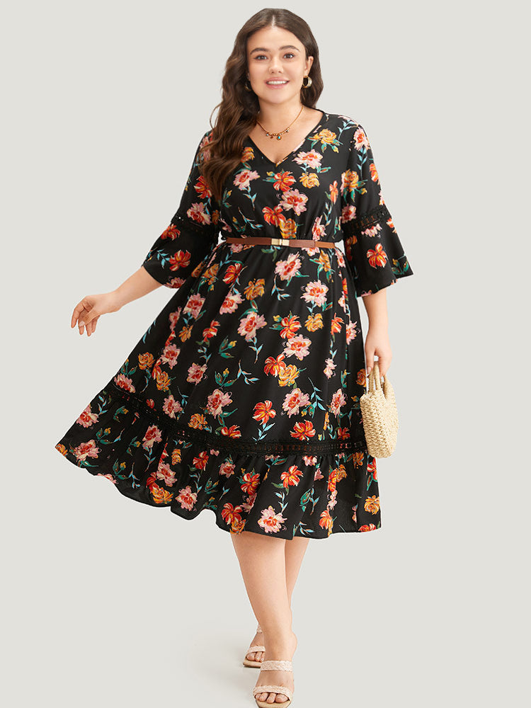 Floral Bell Sleeve Pocket Lace Panel Dress