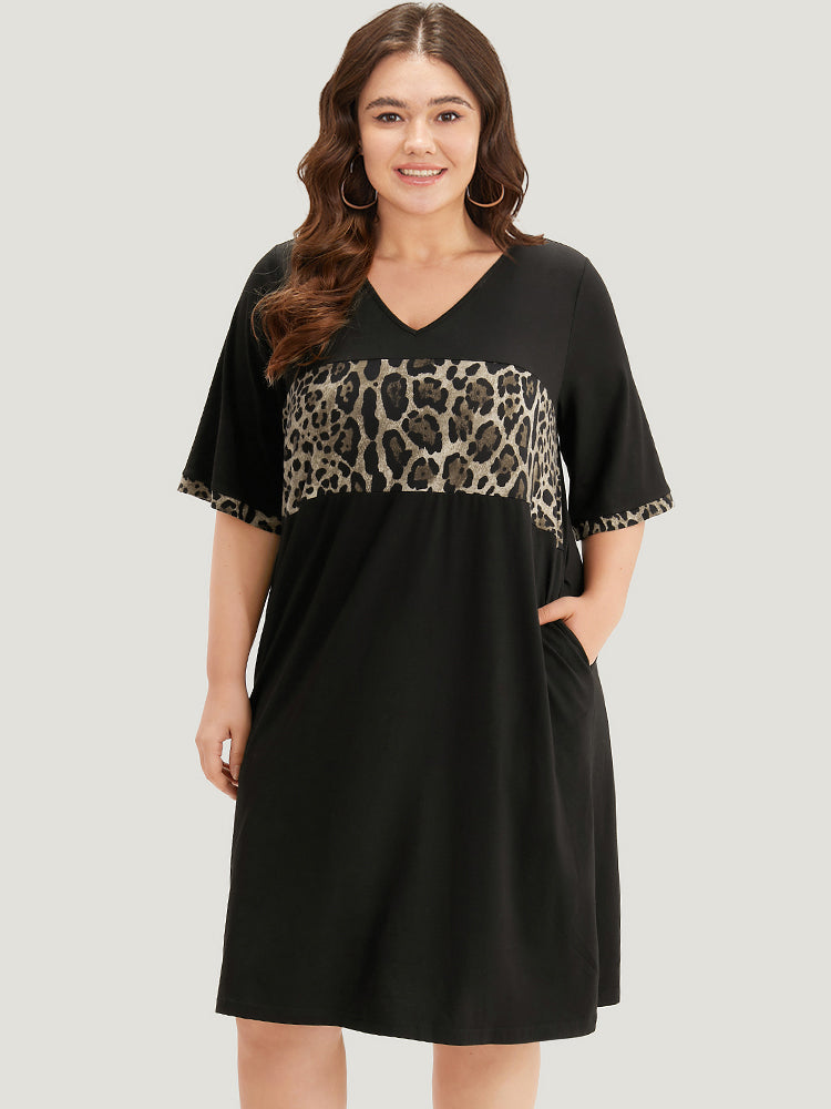 Supersoft Essentials Leopard Print Patchwork Pocket V Neck Dress