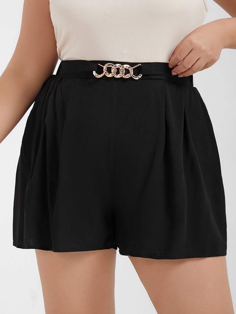 Solid Chain Detail Side Pocket  Shorts