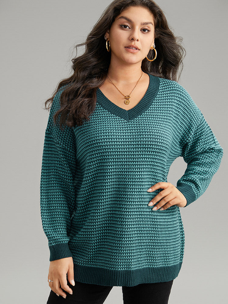 Solid Plisse V Neck Split Side Pullover