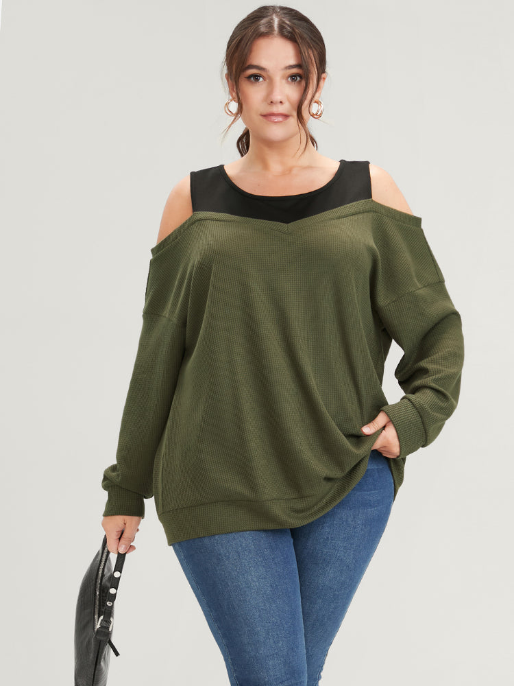 Colorblock Contrast Waffle Knit Cold Shoulder Sweatshirt